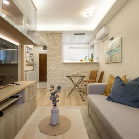 District Flat 아파트 *